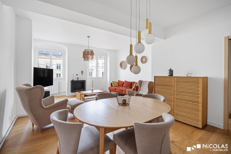 Appartement - 83 m² - 3 pièces