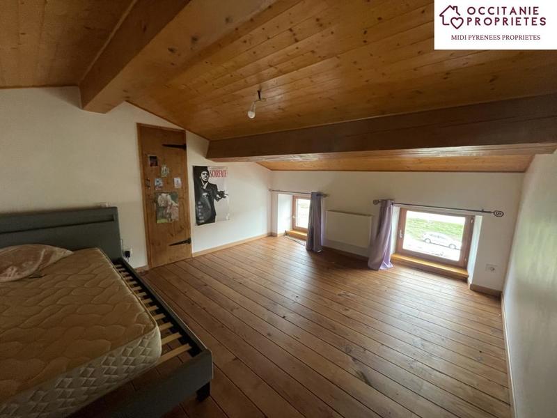 Maison - 200 m² - 9 pièces