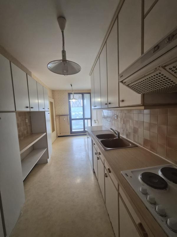 Appartement - 97 m² - 5 pièces