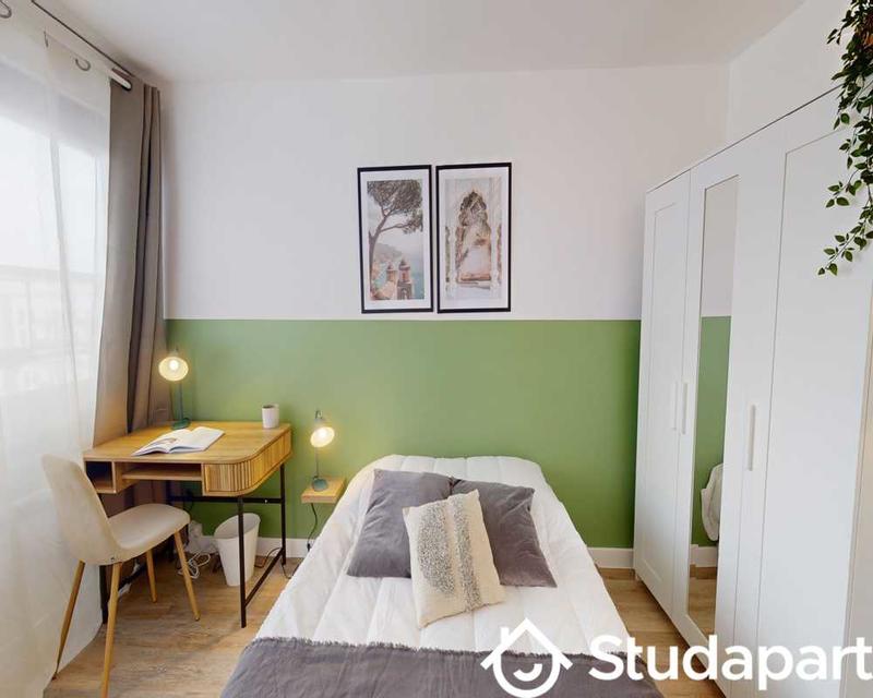 Chambre - 50 m² - 1 pièce