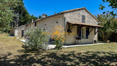 Maison - 145 m² - 5 pièces