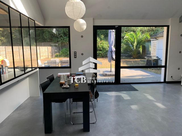 Local commercial - 188 m²