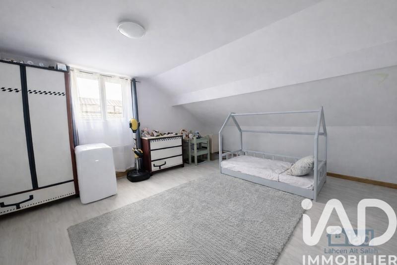 Maison - 94 m² - 4 pièces