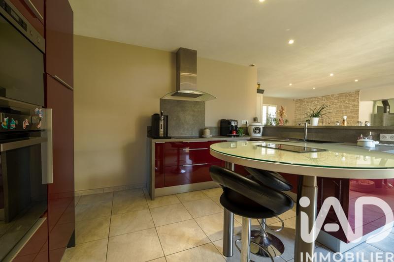 Maison - 139 m² - 7 pièces