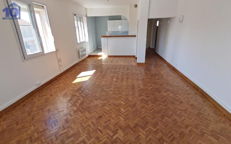 Appartement - 82 m² - 3 pièces