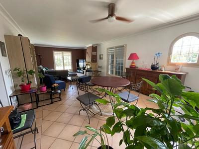 Maison - 143 m² - 8 pièces