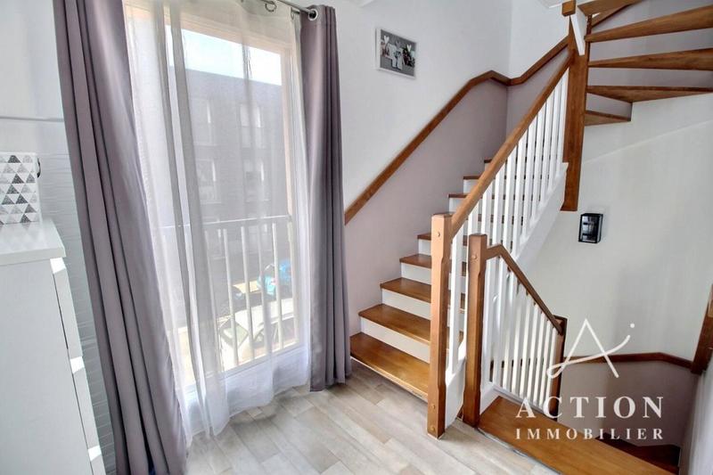 Maison - 101 m² - 5 pièces