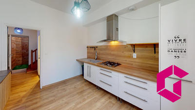 Maison - 92 m² - 4 pièces