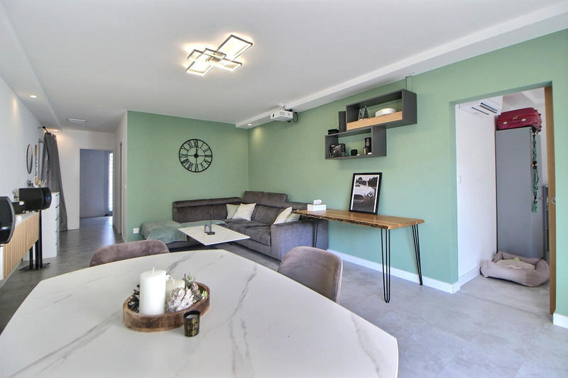 Appartement - 81 m² - 4 pièces