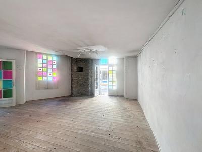 Maison - 155 m² - 11 pièces