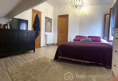 Maison - 80 m² - 5 pièces