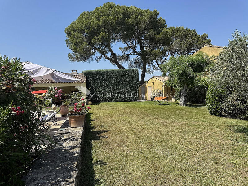 Mas - 257 m² - 9 pièces