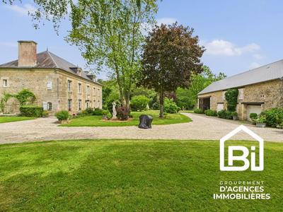 Propriété - 290 m² - 7 pièces