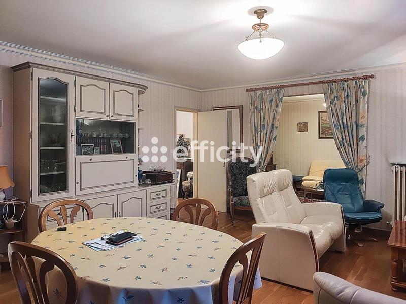 Appartement - 103 m² - 5 pièces