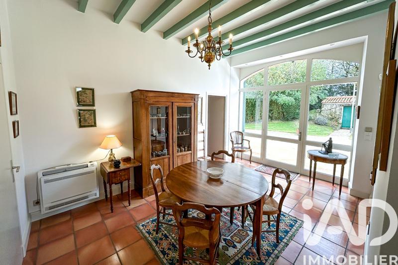 Maison - 188 m² - 8 pièces