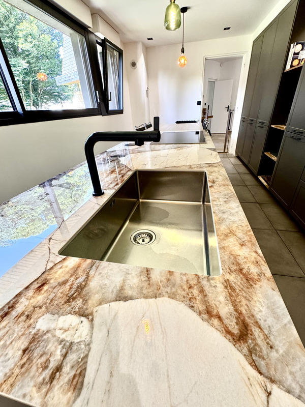 Maison - 311 m² - 8 pièces