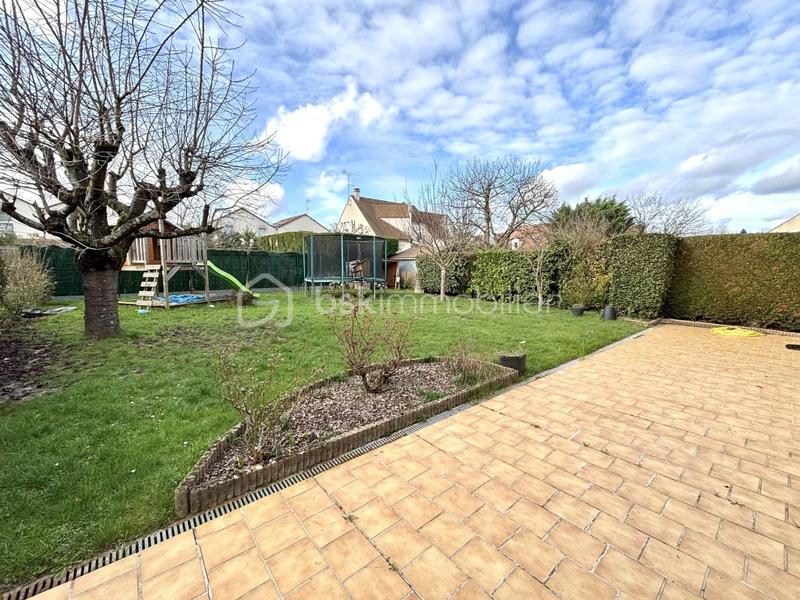 Maison - 159 m² - 8 pièces