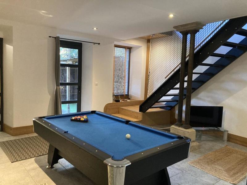 Maison - 250 m² - 6 pièces