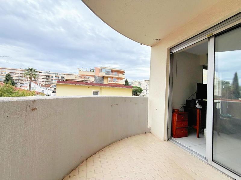 Appartement - 89 m² - 4 pièces