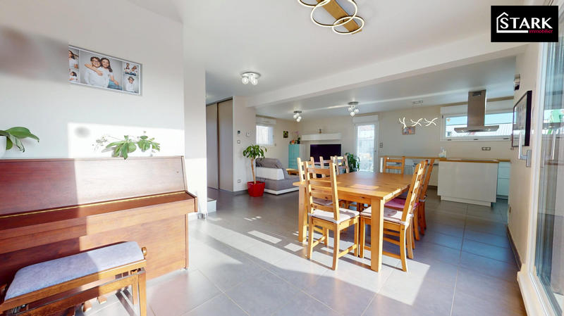 Maison - 112 m² - 6 pièces