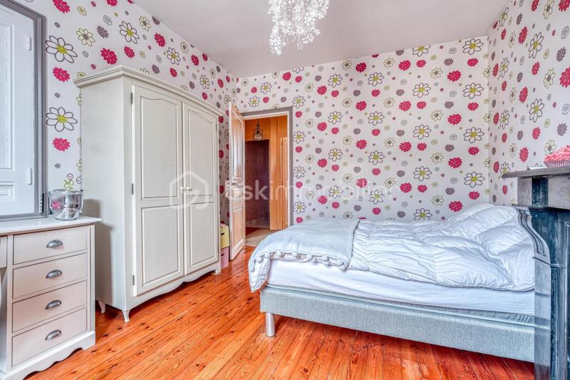 Demeure - 171 m² - 6 pièces