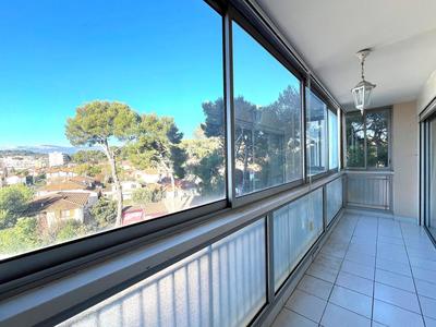 Appartement - 86 m² - 4 pièces