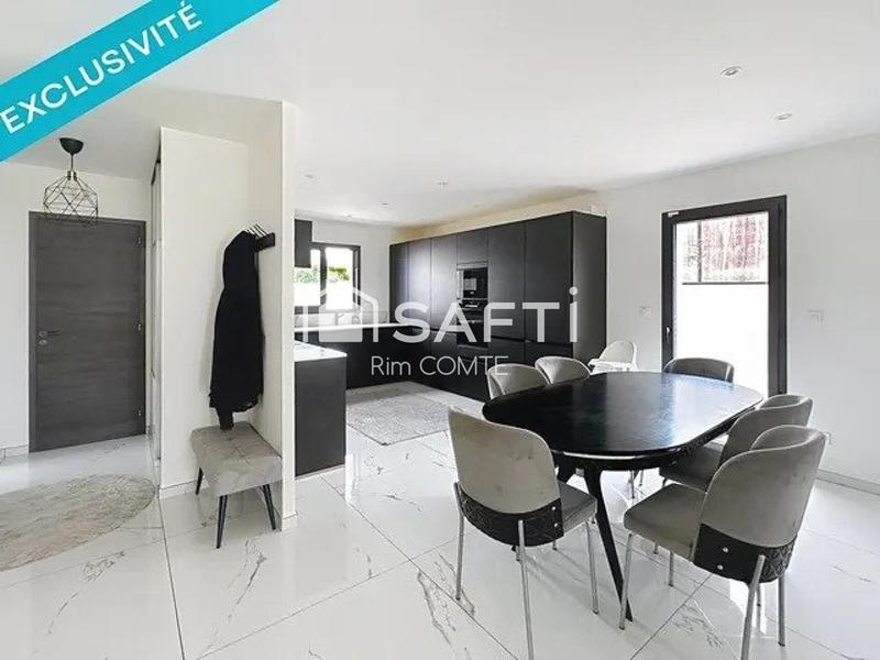 Maison - 130 m² - 4 pièces