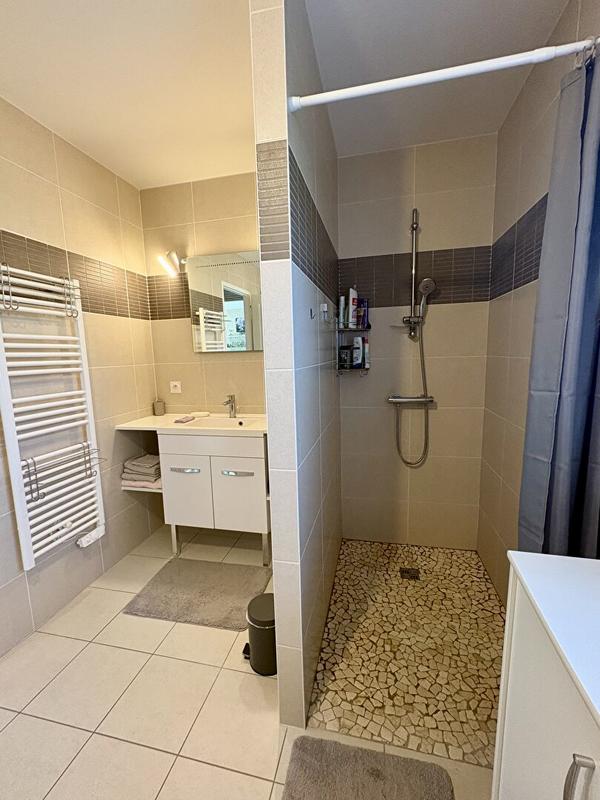 Maison - 94 m² - 4 pièces