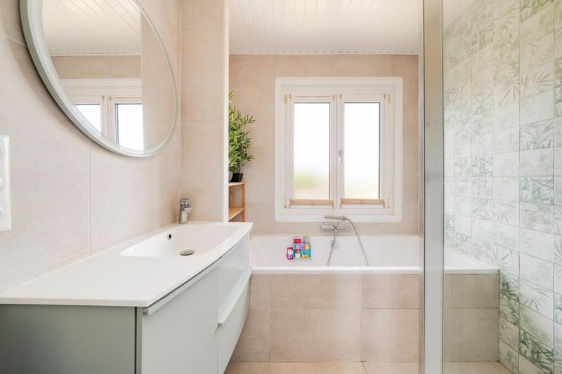 Maison - 92 m² - 4 pièces