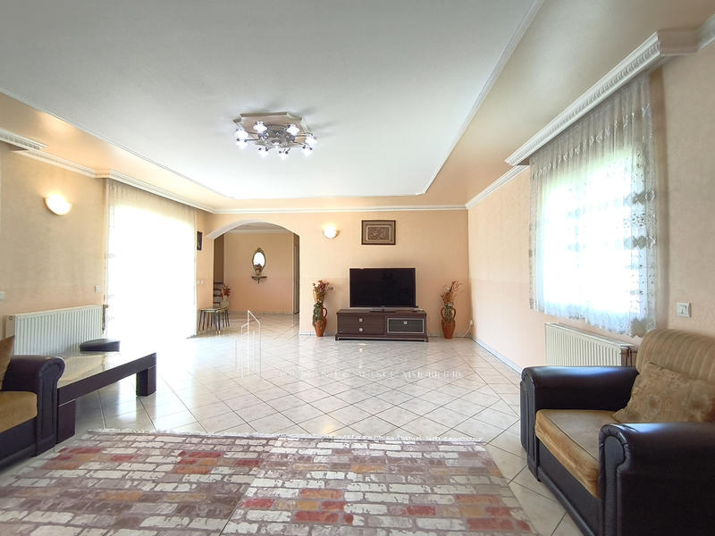 Villa - 140 m² - 5 pièces