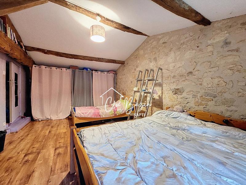 Maison - 216 m² - 7 pièces