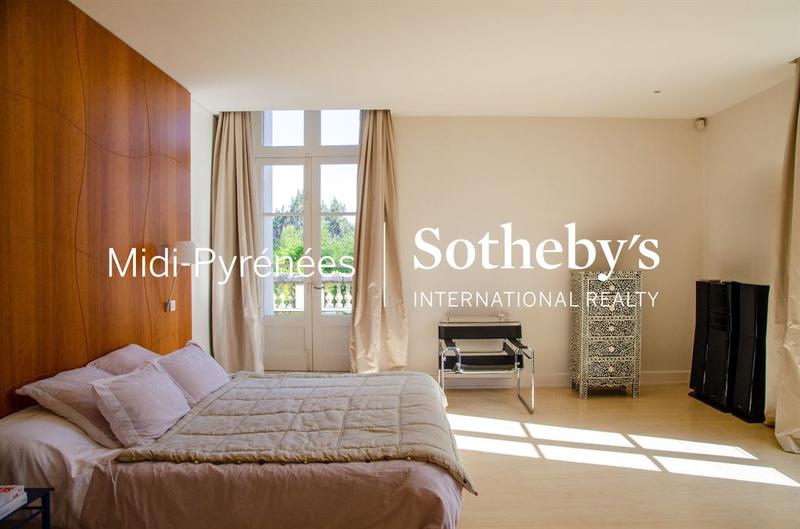 Maison de maîtres - 403 m² - 10 pièces