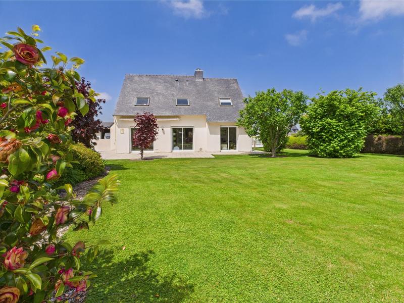 Maison - 195 m² - 7 pièces