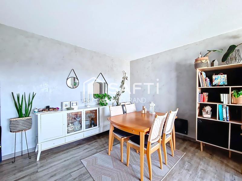 Appartement - 99 m² - 5 pièces