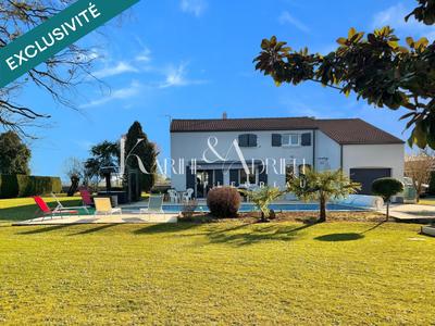 Maison - 178 m² - 5 pièces