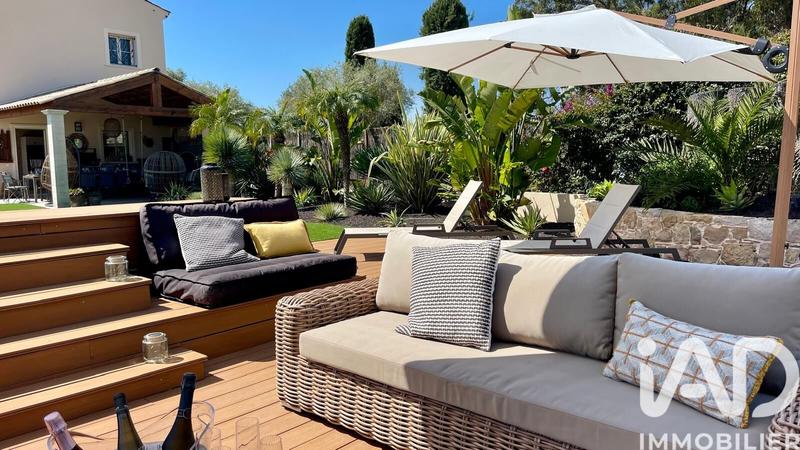 Maison - 192 m² - 6 pièces