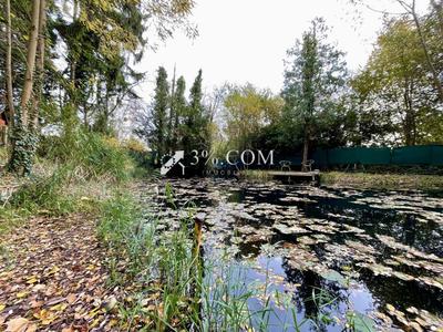 Terrain de loisirs - 1 574 m²