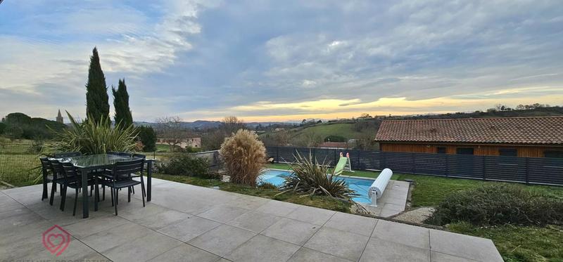 Maison - 122 m² - 5 pièces