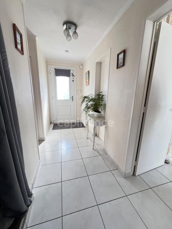 Maison - 97 m² - 5 pièces