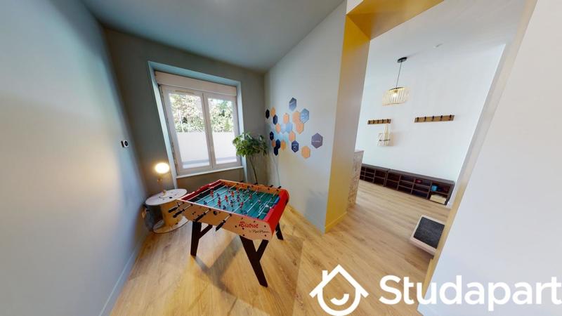 Chambre - 310 m² - 1 pièce