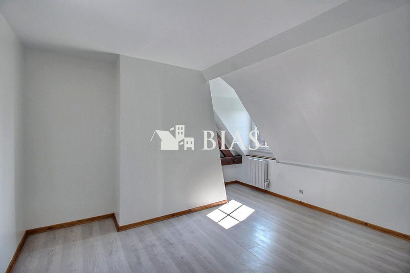 Maison - 107 m² - 6 pièces