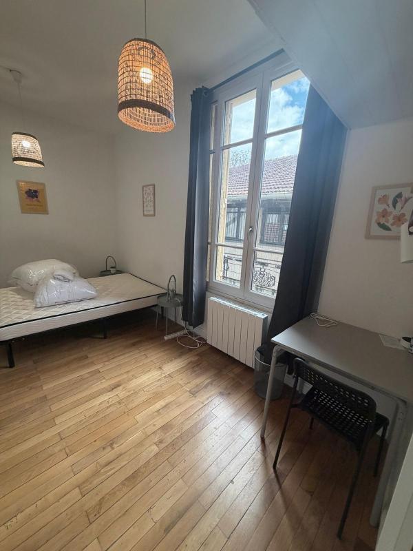 Chambre - 16 m² - 1 pièce