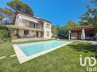 Maison - 163 m² - 6 pièces