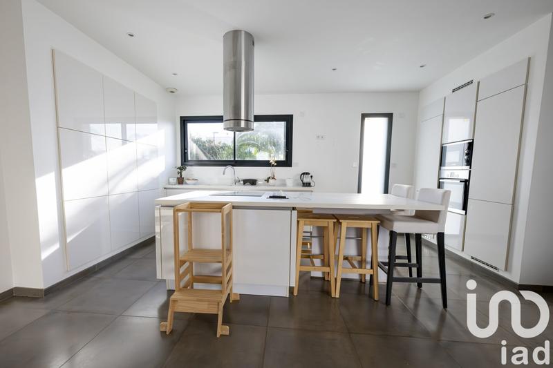 Maison - 165 m² - 6 pièces