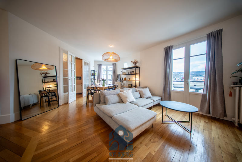 Appartement - 107 m² - 5 pièces