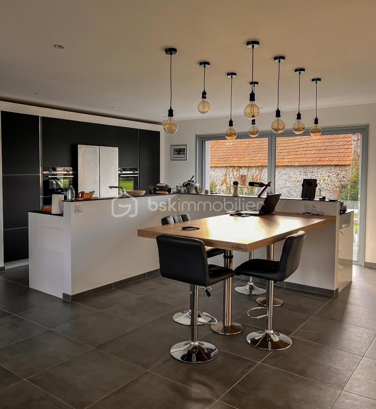 Maison - 136 m² - 4 pièces