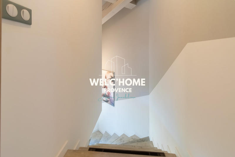 Maison - 185 m² - 6 pièces