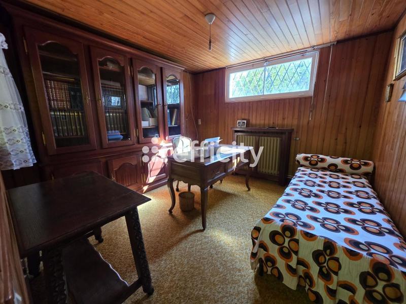 Pavillon - 194 m² - 8 pièces