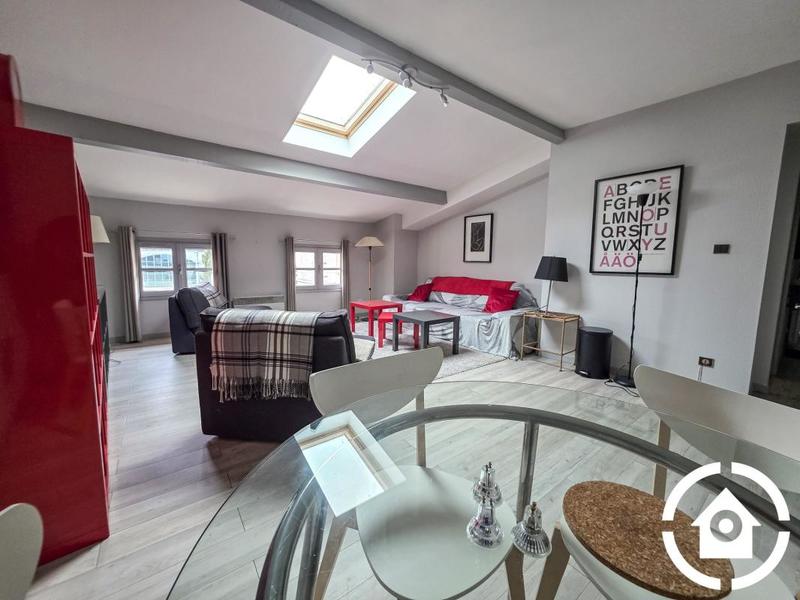 Appartement - 61 m² - 2 pièces