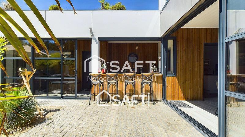 Maison - 423 m² - 17 pièces